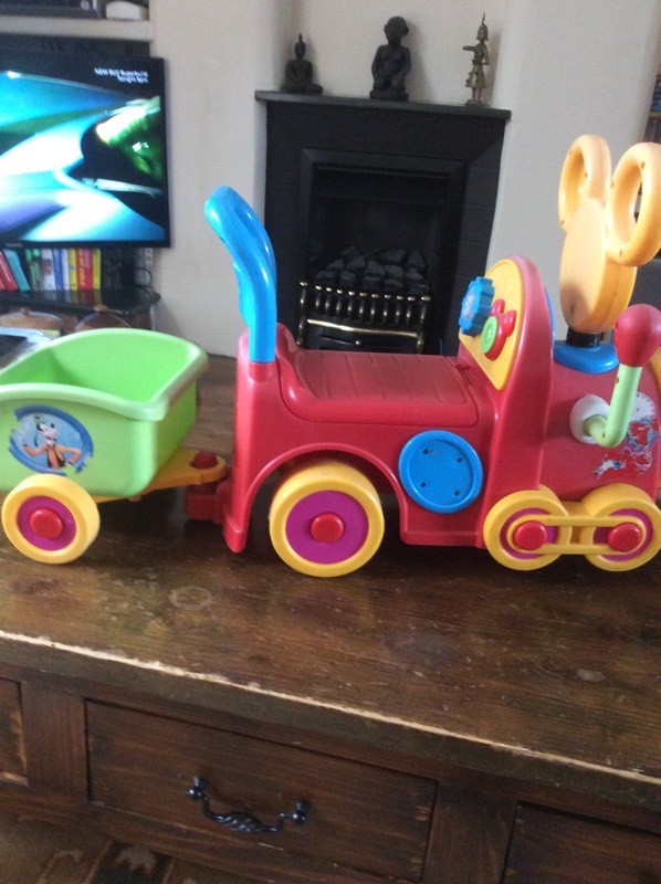 mickey mouse clubhouse ride on train